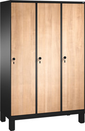 Zeige Details für Garderobenschrank einteilig, 3 Fach S3000 Evolo mit 400 mm, MDF Dekortüren, mit Füssen Bild von Garderobenschrank einteilig, 3 Fach S3000 Evolo mit 400 mm, MDF Dekortüren, mit Füssen